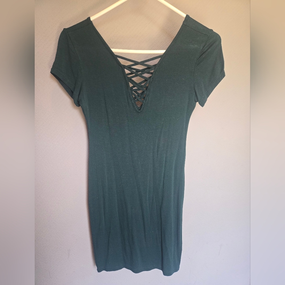 Elegant Green Crisscross Back Dress